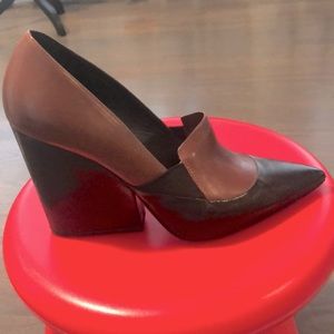 European,contemporary,leather,dressy/casual 38.5